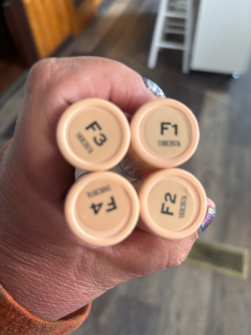 Mystery 10-Piece Women’s Makeup Bundle - - Picture 5 of 5